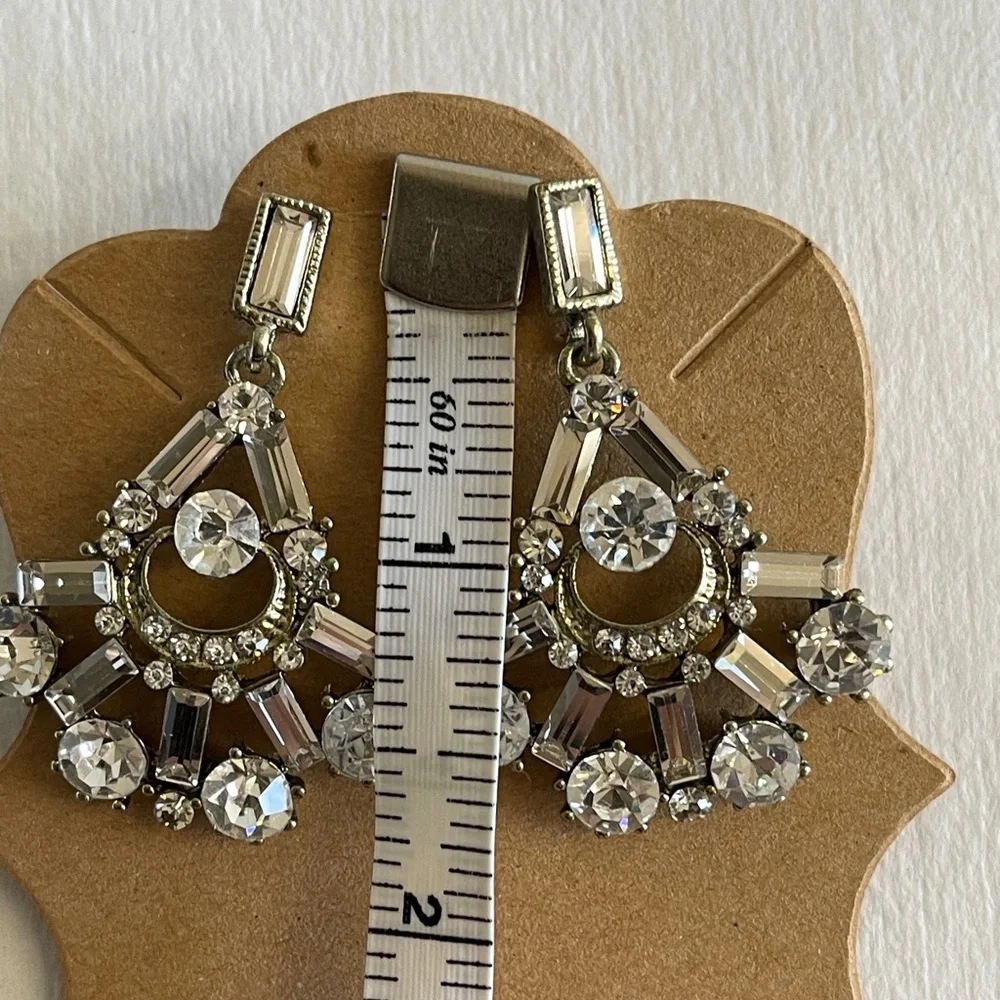NWT Silver Crystal Chandelier Earrings - Picture 6 of 6